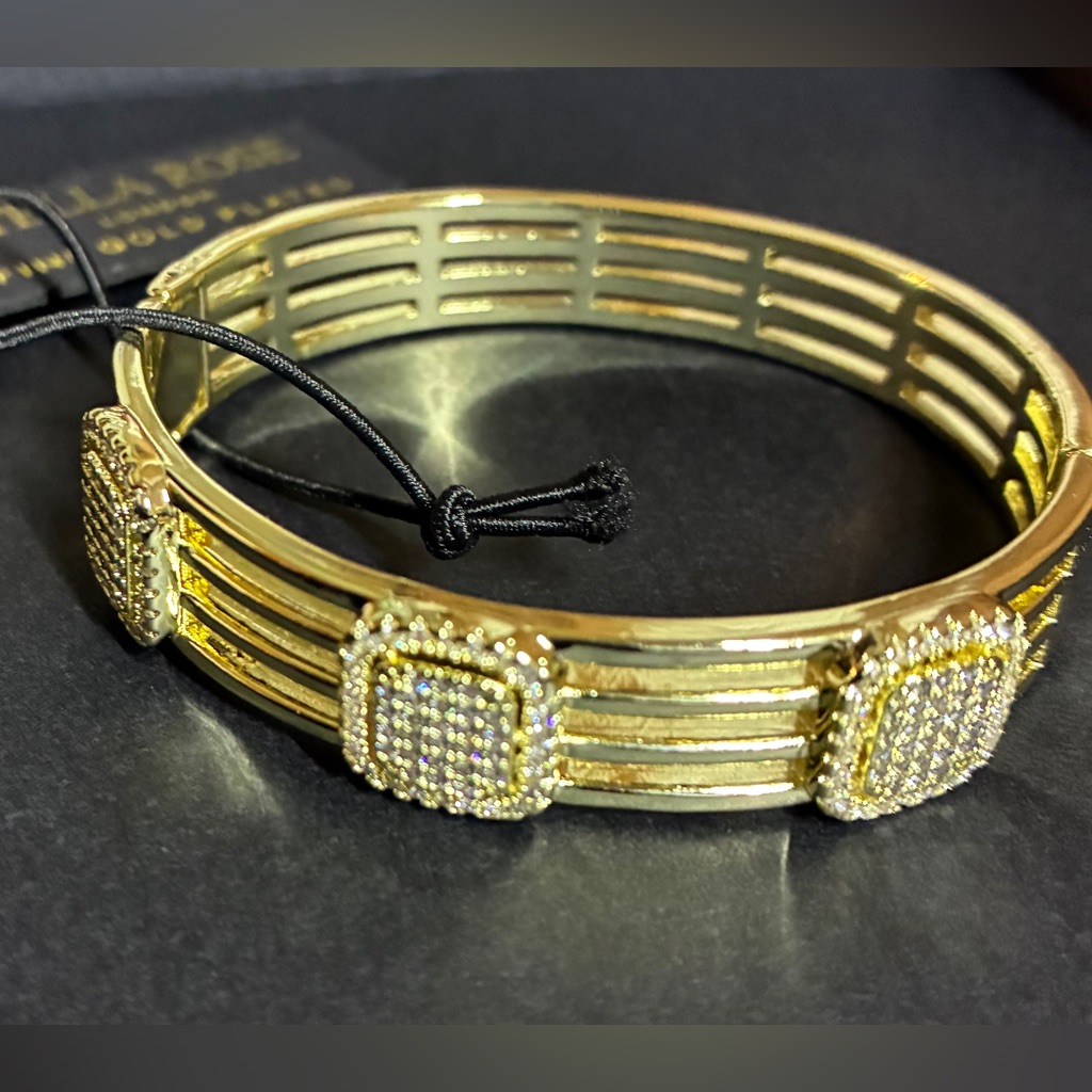 Gold Bracelet With Crystal Accents